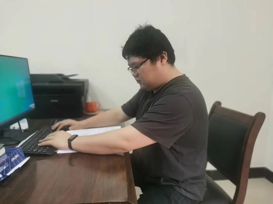6d3b4af077eddeca5af1fe5611a9066.jpg